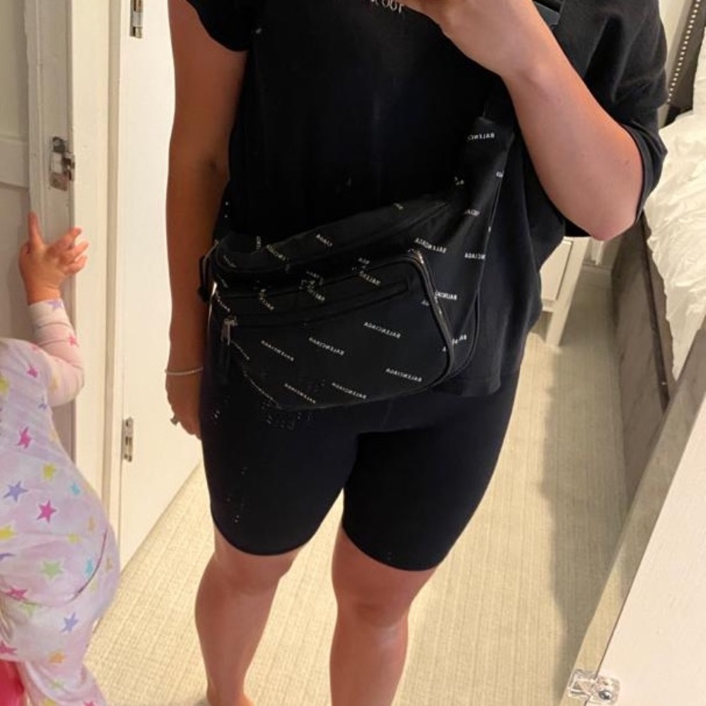 LIKE NEW BALENCIAGA BELT BAG
